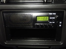 純正AM/FMラジオが付いてます。お好みのラジオを聞きながら運転することが出来ますよ♪