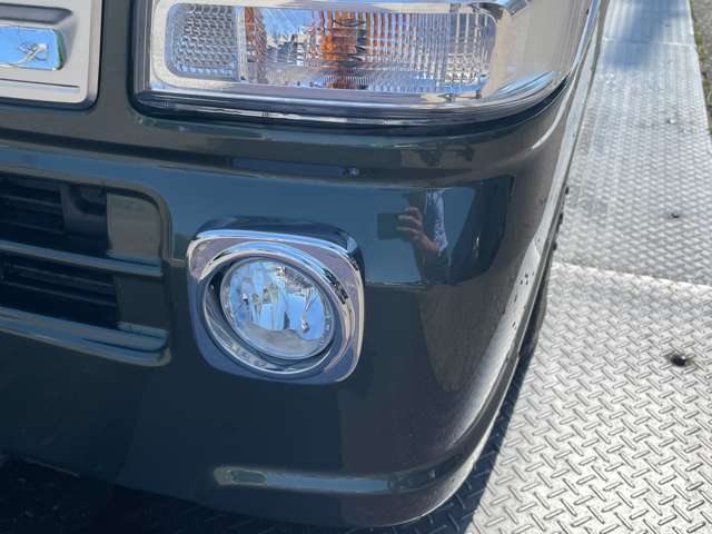お車のことなんでもご相談ください。店内商談スペースもございますのでソファでゆったりくつろいでいって下さい♪