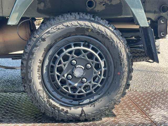 お買い得軽自動車から、US仕様のオリジナルカスタムカーまで多数在庫ございます！。