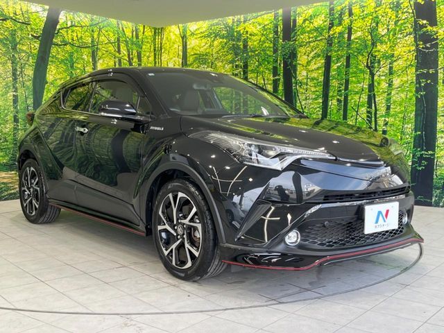 大好評のボディコーティング「弾スプラッシュコート」もご納車までに施工可能。通常のガラスコートと異なる、耐久年数6年の無機質ガラスコーティングが、ボディをキレイな状態に保ってくれます。