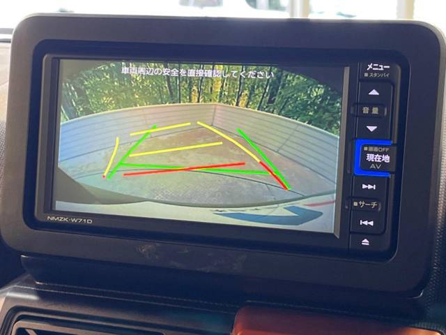 【問合せ：0749-27-4907】【バックカメラ】駐車時に後方がリアルタイム映像で確認できます。大型商業施設や立体駐車場での駐車時や、夜間のバック時に大活躍！運転スキルに関わらず、今や必須装備です。