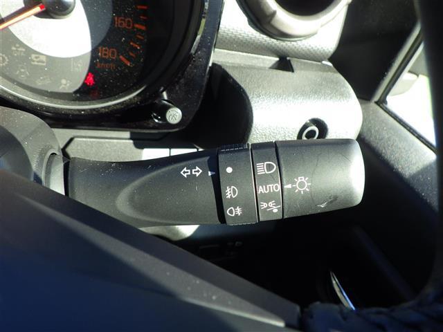 【後部座席操作部】後部座席を快適に過ごしていただくための便利な装備が付いています！