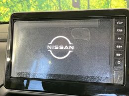 【メーカー純正ナビ】インテリアに溶け込むスタイリッシュな「専用設計」メーカーナビを装備♪視認性や操作性など基本性能にも優れ、より上質なカーライフをお楽しみいただけます。