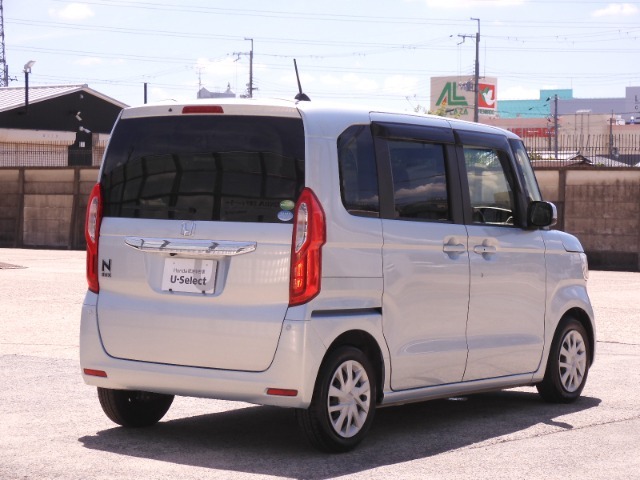 お立ち寄りいただく際は、事前にご連絡をお願いします。お目当てのお車が商談中や売約となることもございます。ご確認いただいてから、お立ち寄りください。