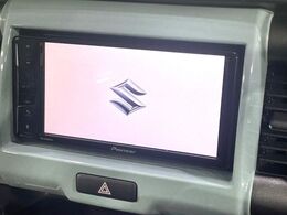 【純正ディスプレイオーディオ】お持ちのスマホやMP3プレイヤーとの無線接続で音楽再生が可能！コードで繋ぐわずらわしさも無く、手軽にお気に入りの音楽を楽しめます。