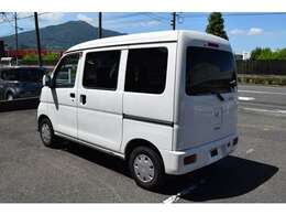 各オークション会場から直結して、全国のお客様からのご希望のお車を迅速にお探し致します。ご希望のお車がございましたらお申しつけ下さい。