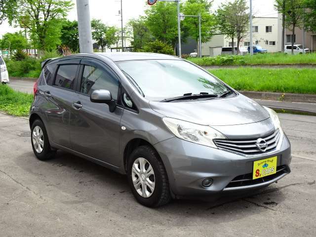 オークション会場からサビやガタツキなど無く程度の良いお車を厳選仕入れしております！！