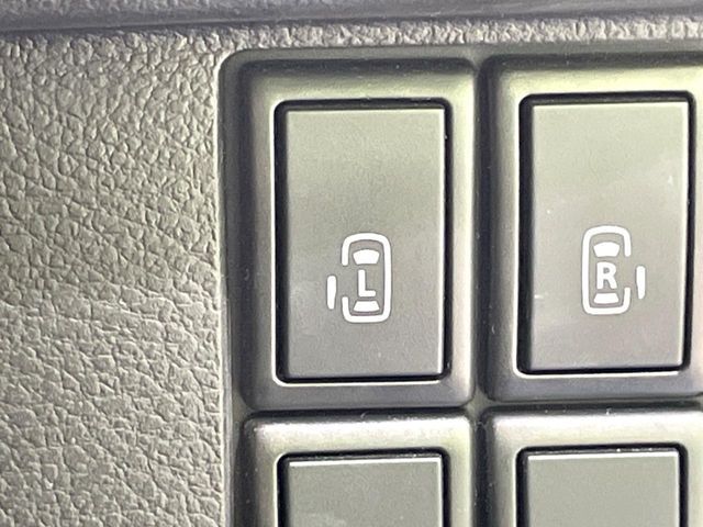 【スズキ　セーフティサポート】走行中に前方の車両等を認識し、衝突しそうな時は警報とブレーキで衝突回避と被害軽減をアシスト。より安全にドライブをお楽しみいただけます。