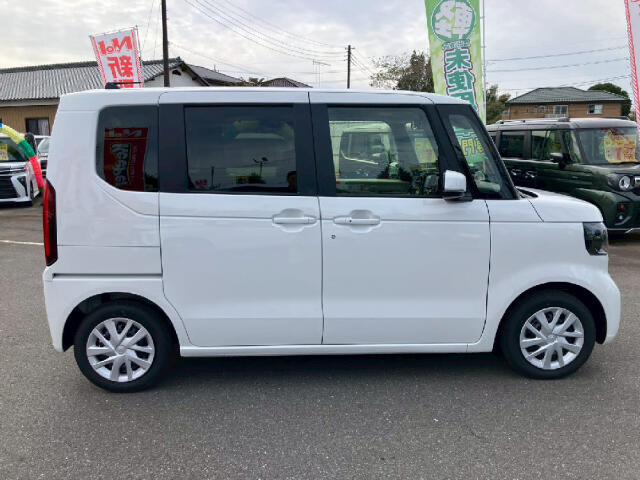 「当社のこだわり」全車保証付き（ゴールド・プラチナプラン）当社の工場は国の認定をもらった指定工場です。メンテナンスは安心の整備をお約束致します。当社の最長保証は2年間（プラチナプラン）です！