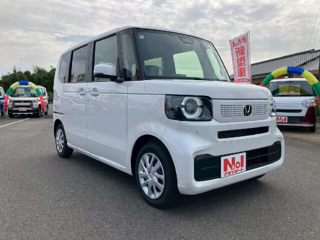 当店の支払総額は保証料金も、法定整備料金も全て含んでおります。明朗会計のクルマ選びができますよう、情報開示を心掛けています。何かご不明な点はぜひお問合せ下さいね！