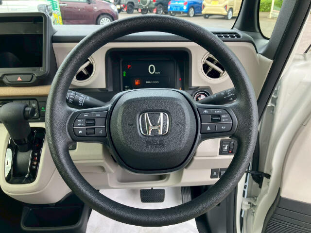 今の軽自動車は、とても広いです！当店では、セダン・ワゴン・スライドなど、様々なタイプの軽自動車を取り扱っております！