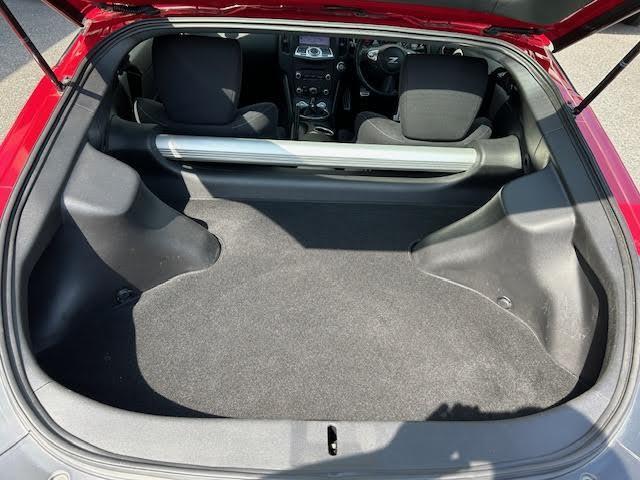 【トランク】積み込みやすくて、たっぷり積める荷室です。シートアレンジできるものは、乗車人数と荷物の量や大きさによってシートを動かすことができるので、より快適なドライブが可能です！