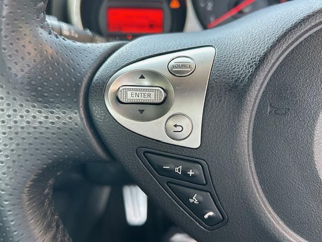 【運転席操作部】快適なドライブを楽しむための機能が装備されています！運転席から触れるので、使いやすいです！除菌プランいれていただくと、さらに清潔で安心していただけます！