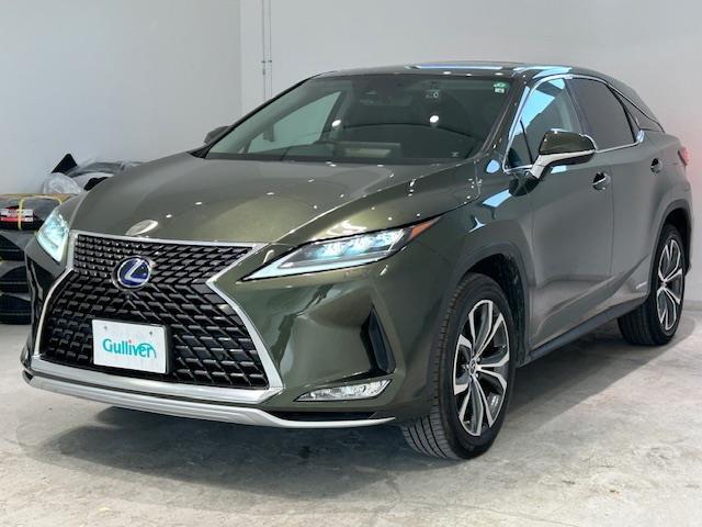 音声やアラーム、ディスプレイ表示で障害物の接近をドライバーに知らせてくれる装備。 車の四隅にセンサーがあり、縦列駐車や車庫入れなどに有効なシステムだ。