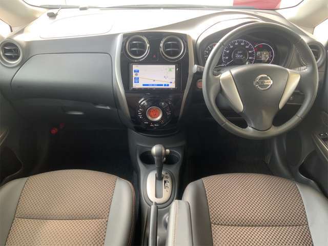 安心の全車総額表示！自社認証工場併設！国道407号沿いとアクセスも良好◎【直通電話048-577-5713】