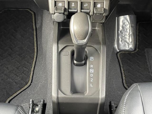 ★グレード、オプション、カラーリングなど多様な種類のお車を揃えております。見比べながらご覧頂けます★