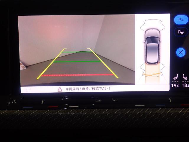 バックモニター搭載で車庫入れ安心！バック中の死角部分がモニターに映し出されるので安全性アップ！！