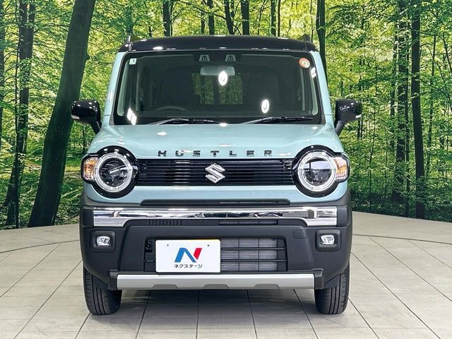 弊社では、全車『修復歴なし』のお車のみ取り扱っております。専任バイヤーによる厳選した仕入れの後、入庫後の車両チェックを行い、ネクステージが認定した高品質な中古車をご提供しております。