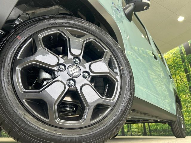 【純正15インチアルミホイール】外観にマッチした純正アルミホイールを装着しております。各種Aftermarketアルミホイールや、スタッドレスタイヤも取扱いしております。是非ご相談ください♪