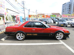 Rウイングエアロ外アルミ外マフラー車高調外ボンネットCPUレカロシート外品計器試乗できますので是非、ご来店下さい。プロが製作した唯一無二のスカイラインです是非どうぞ