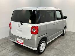 お客様にぴったりなおクルマをお選びいただけますように様々な展示車をご用意致しております！ダイハツの軽自動車だけではなく、他メーカー車やコンパクトカー・ミニバンなども数多く取り揃えております！