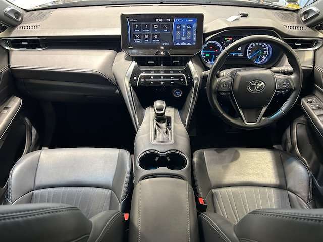 純正ナビ/バックカメラ/フルセグTV/Bluetooth/トヨタセーフティセンス/クリアランスソナー/先行者発進告知/パーキングサポートブレーキ/LEDヘッドライト/フォグランプ/ETC2.0