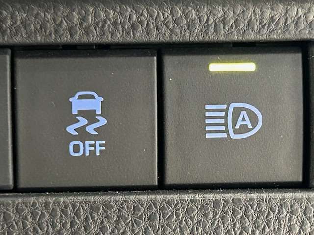 【運転席操作部】快適なドライブを楽しむための機能が装備されています！運転席から触れるので、使いやすいです！除菌プランいれていただくと、さらに清潔で安心していただけます！