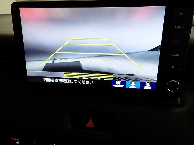 【リアカメラ】3パターンの映像表示で、後方確認をサポート！映像は『ノーマル』『広角』『真上』の3モードから選べます♪