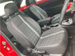 私たちは、お客様のこだわりに合ったお車をご提案します。ジースクエア＝車のあるライフスタイルを演出するセレクトショップです。