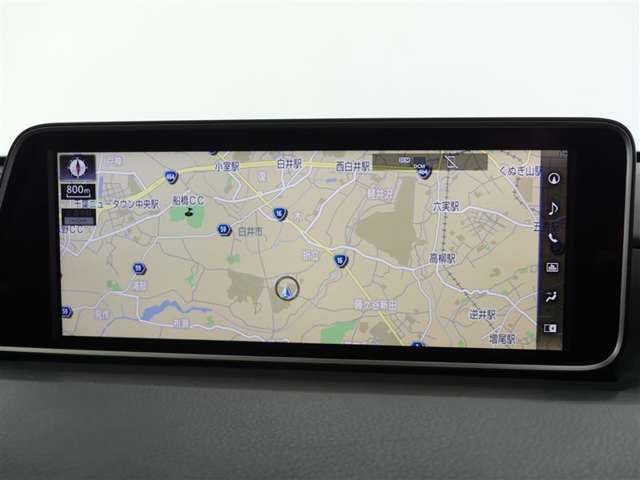 フルセグTV対応12.3インチナビ。Bluetoothにも対応していますので貴方のドライブをしっかりサポートします。