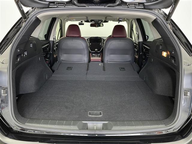 【シートアレンジ】乗せる人数、荷物によってシートをアレンジすれば、ダンボールなどの大きい荷物や、釣り具などの長尺物も載せられそうですね！