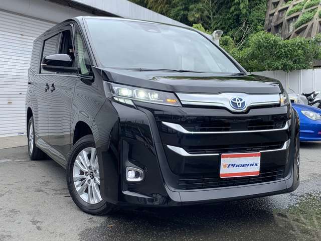 4WD　ドライビングサポート　快適利便PKG（HIGH）　アドバンストドライブ　安心降車アシスト　10.5インチナビ　Bカメラ　後席モニタ　ユニバーサルステップ　3眼プロジェクターLED　前後ドラレコ