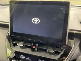 【10.5インチ　ディスプレイオーディオ】大画面のディスプレイはAppleCarPlayやAndroidAutoが利用可能。大きな画面でスマホナビアプリ等が利用いただけます♪