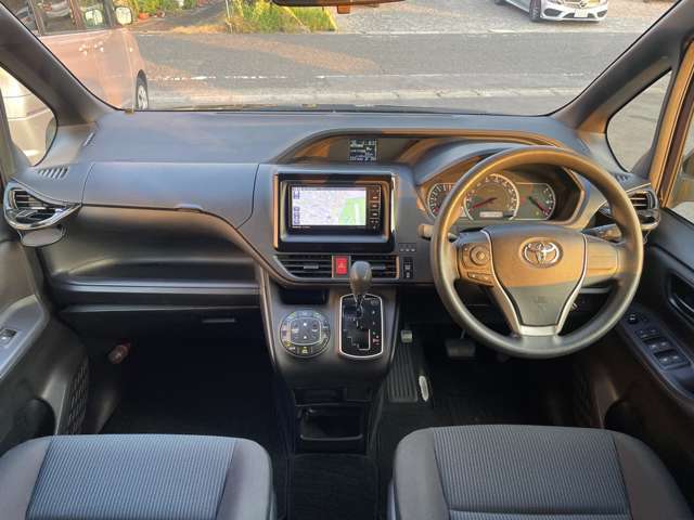 ナイスマイカーセンターには日々新しい車が入庫されてきます。もし今ある在庫の中でお気に入りの1台が無い場合でも、一度当店までご相談してみてください。入庫の予定や注文販売にて対応できるかお答えいたします。