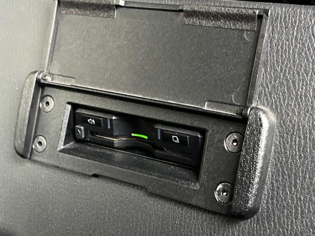 【ETC】高速道路の料金所をストレスなく通過！話題のスポットやサービスエリアに多い「スマートIC」利用時は必須のアイテムです。当店でセットアップを実施、ご納車当日からすぐにご利用いただけます！