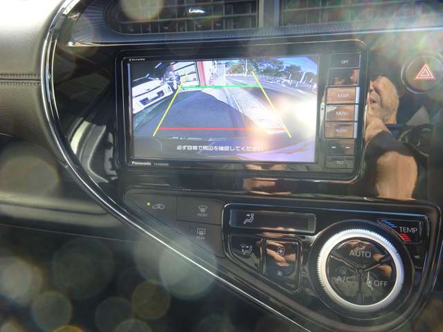 バックカメラ映像