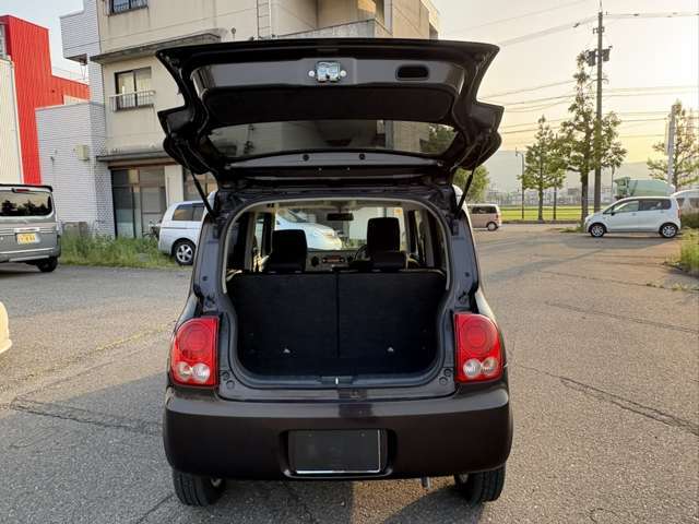 車検、整備、鈑金から買取、販売までお車のことならトータル的にサポートしていますのでお客様には幅広いニーズで対応します！