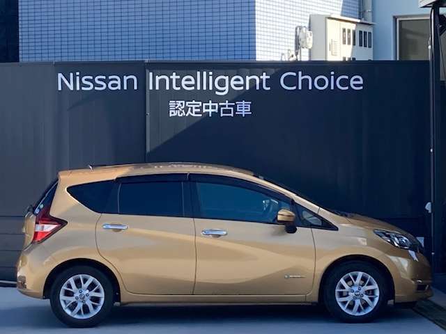自動車保険・ロードサービスJAFも取り扱っております。日産ディーラーならではの保険特典もございます。万が一事故等が発生した場合でも自動車保険資格取得担当者が誠心誠意サポート致します。