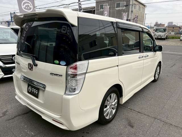 販売は中古車から新車まで取り扱っております！お車の事はなんでもご連絡下さい！