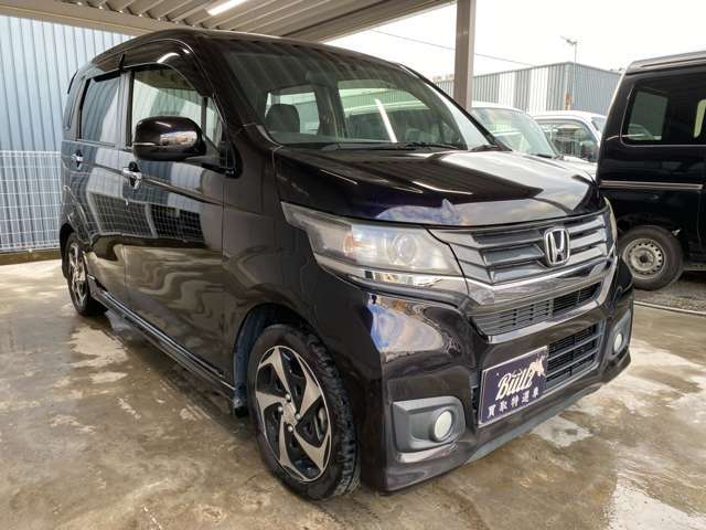 禁煙車！気になるキズや凹み等無く、全体的ににキレイな外装が自慢です！