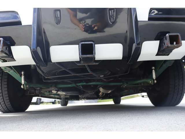 ・4WD　・社外スタビライザー　・オーリンズショックアブソーバー