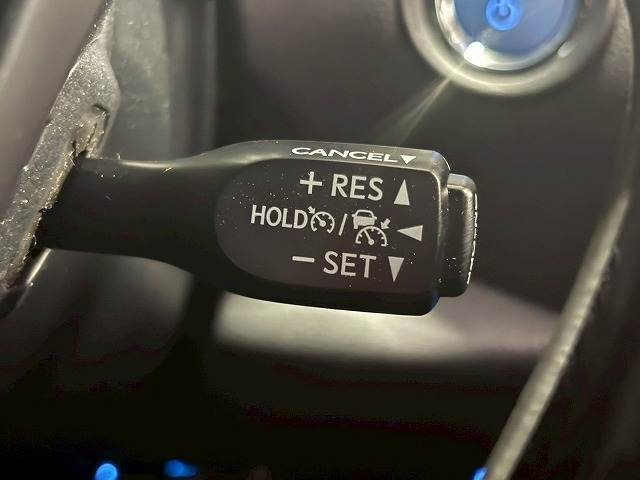 【クルーズコントロール】装備車両になります。遠距離ドライブの高速道路などでは大活躍で疲労軽減に役立ちます。