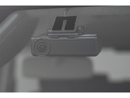 ドライブレコーダーです。　思い出の映像や万が一の映像を記録できます。