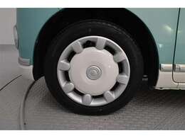 14インチ　フルホイールキャップです。