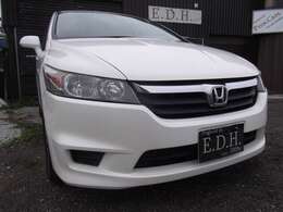 弊社では入庫時に一通りの点検とともに、ブレーキ回りの分解及び作動確認、エンジンオイルの交換を行っております。