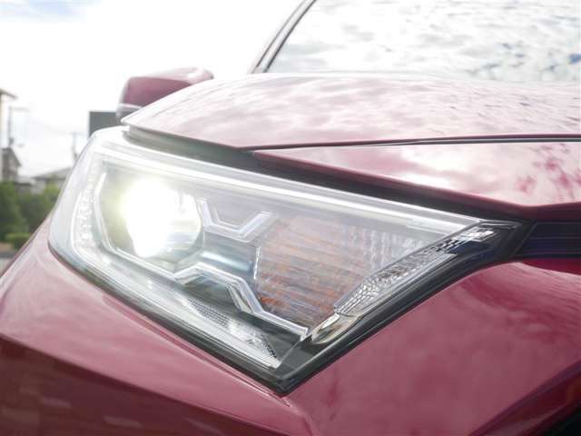 LEDヘッドライト(オートライト付き)