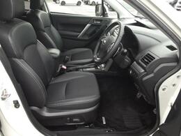 「この車の写真をもっと見たい」「状態が気になる」「この装備はついている？」どんな小さな疑問でもお気軽にお問い合わせください！