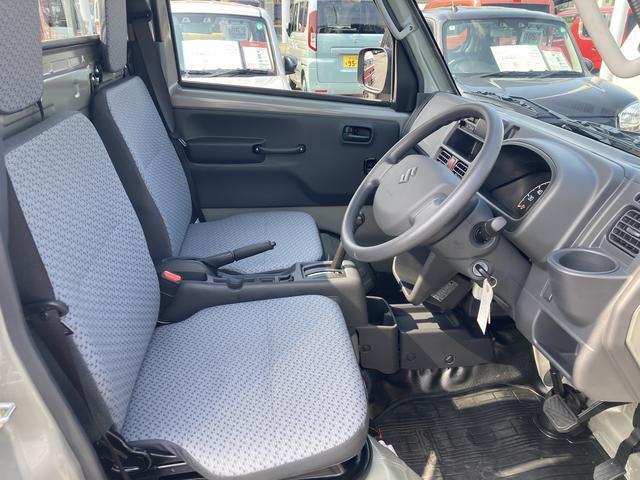 シートの座席が高く、視線が高くなるので運転にも余裕が生まれます。