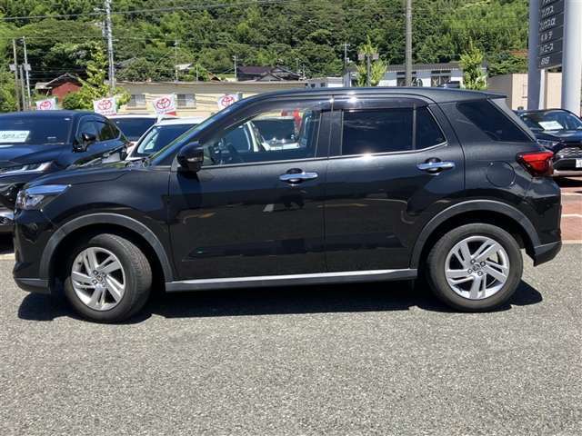 トヨタ車に限らず、全車種にロングラン保証が付いております。走行距離無制限なので、安心しておのり頂けます。