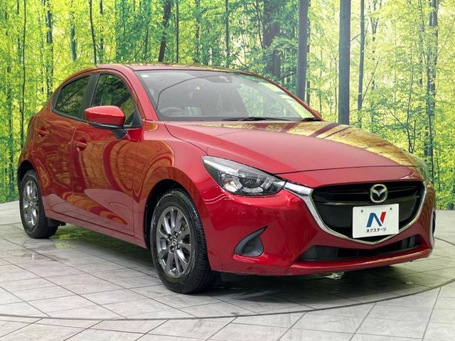 お車を安心してお乗りいただく為には、足回りの定期点検が欠かせません。サービスサポート（有償保証）では無料点検もご提供しており、安心のカーライフをお過ごしいただけるサポート体制が整っています。